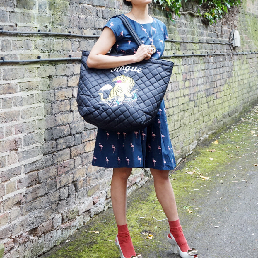 Black tiger oversized bag