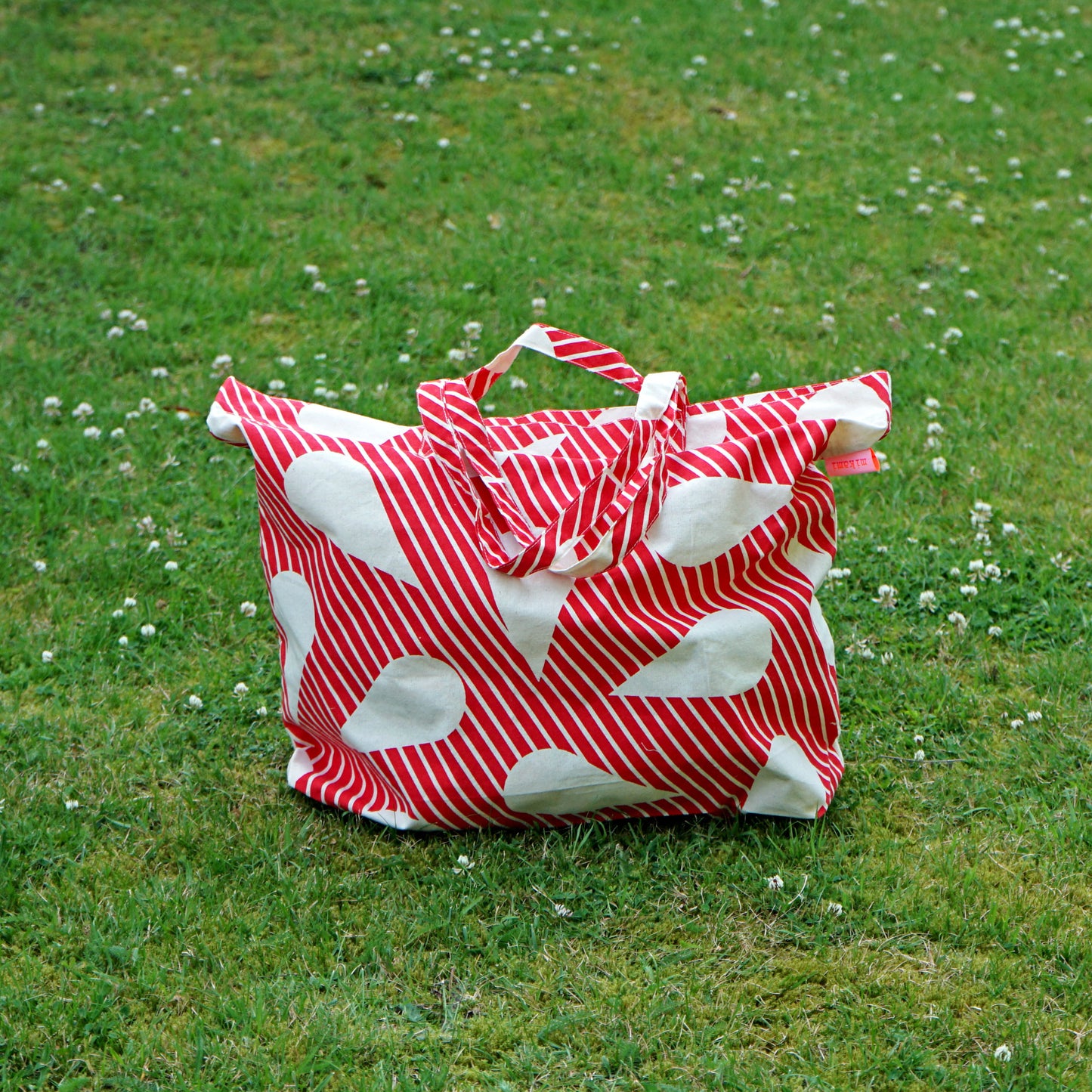 Red Water Drop Tote Bag. Stay cool in summer